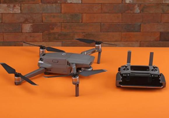 大疆DJI Mavic Pro白金級無人機 精度定位成像穩(wěn)定可攜帶